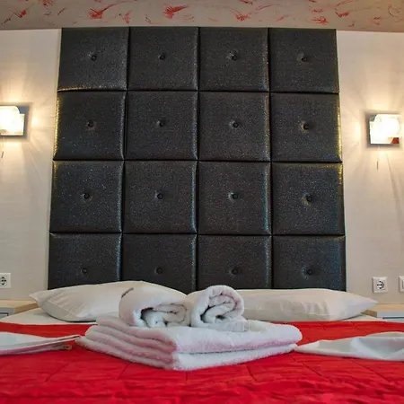 House Kleio Aparthotel *